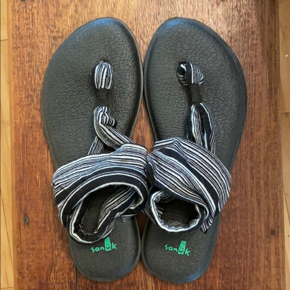 YOGA SLING FLAT SANDAL